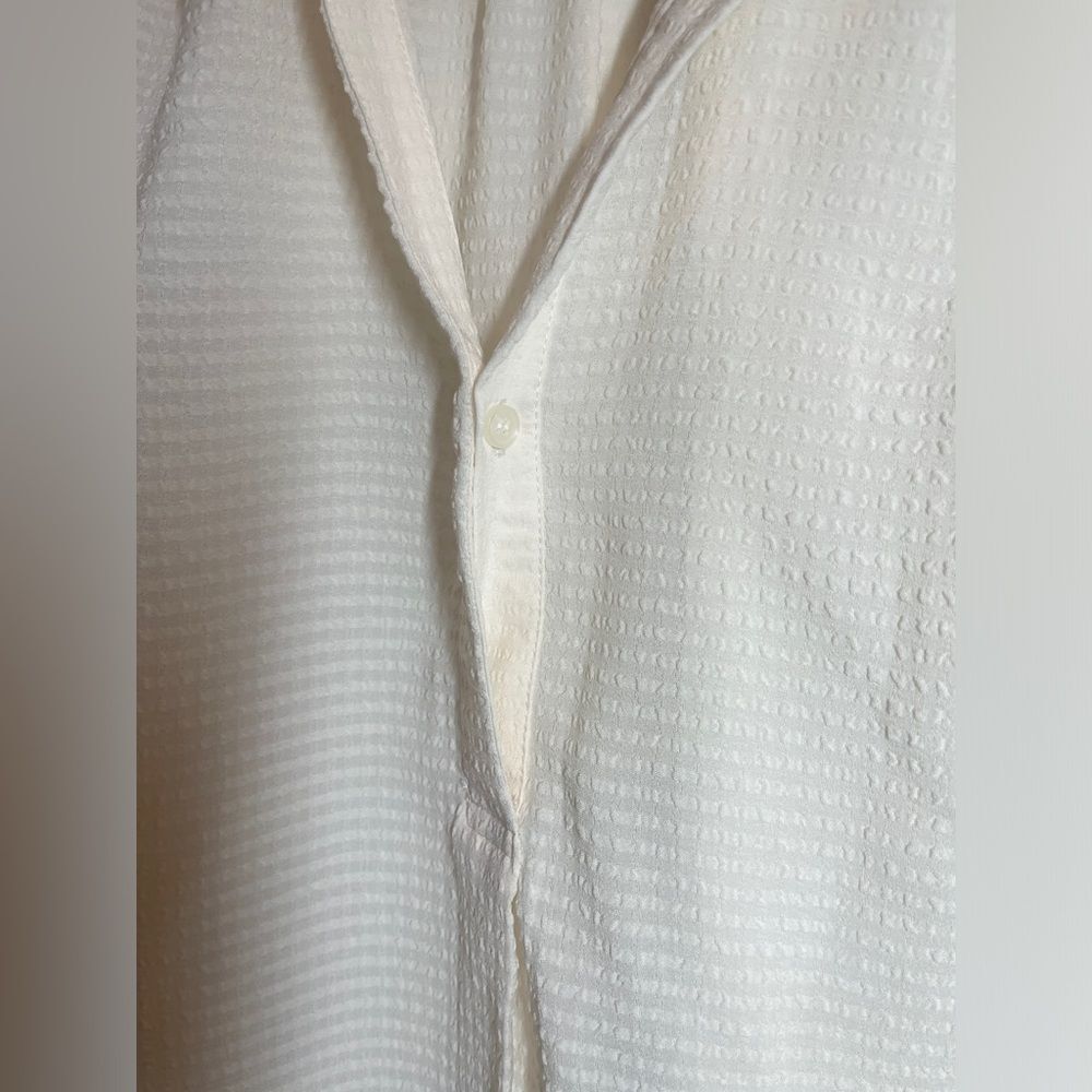Lightweight ivory blouse by Max Studio. Size S - Picture 5 of 6